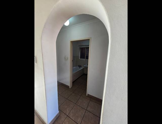 2 BEDROOM FLAT TO LET IN VEREENIGING CENTRAL